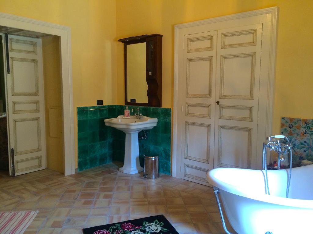 Ferienwohnung Palazzo Cutrufelli Graniti Zimmer foto