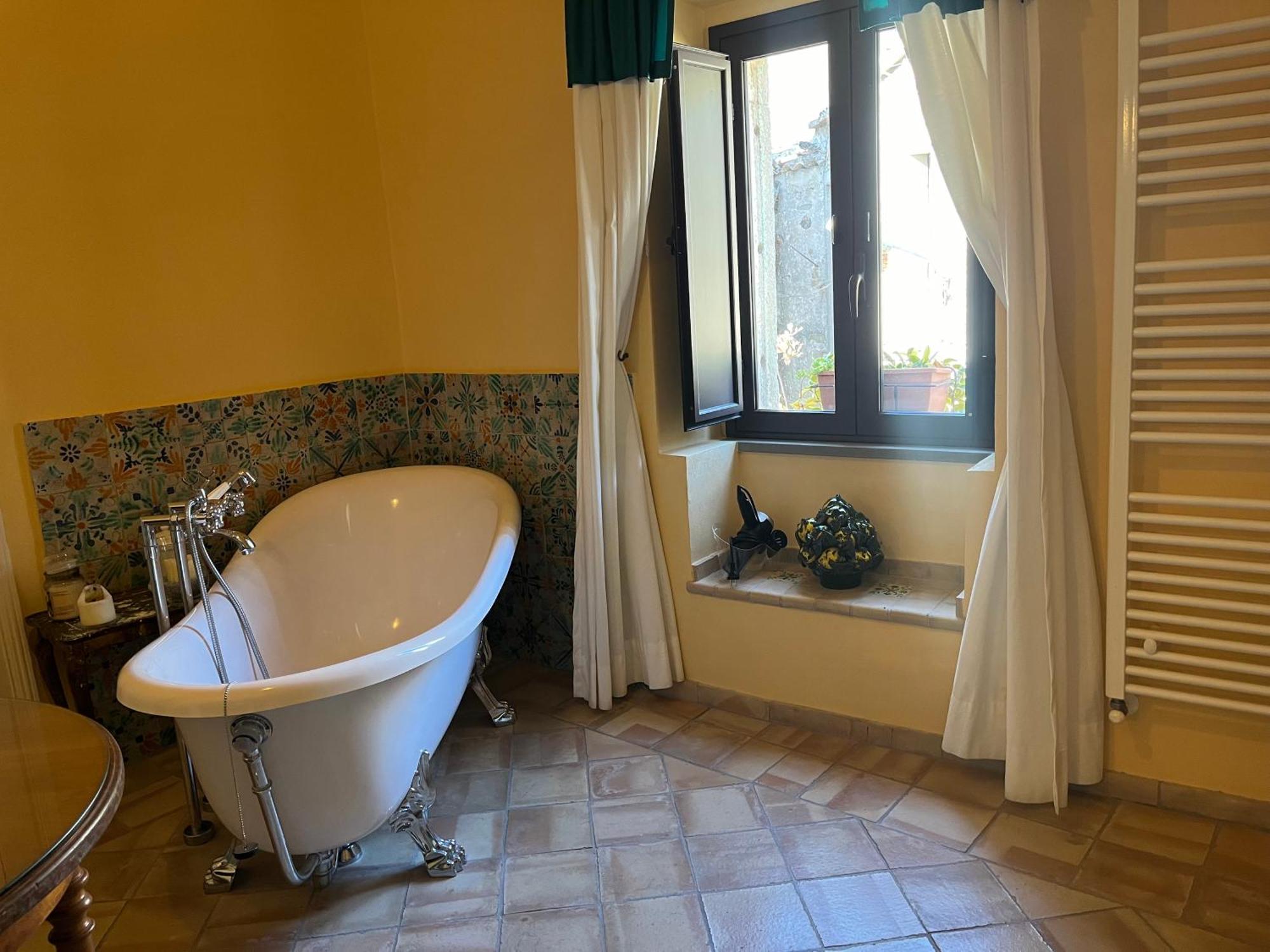 Ferienwohnung Palazzo Cutrufelli Graniti Exterior foto