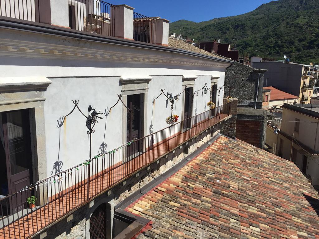 Ferienwohnung Palazzo Cutrufelli Graniti Exterior foto